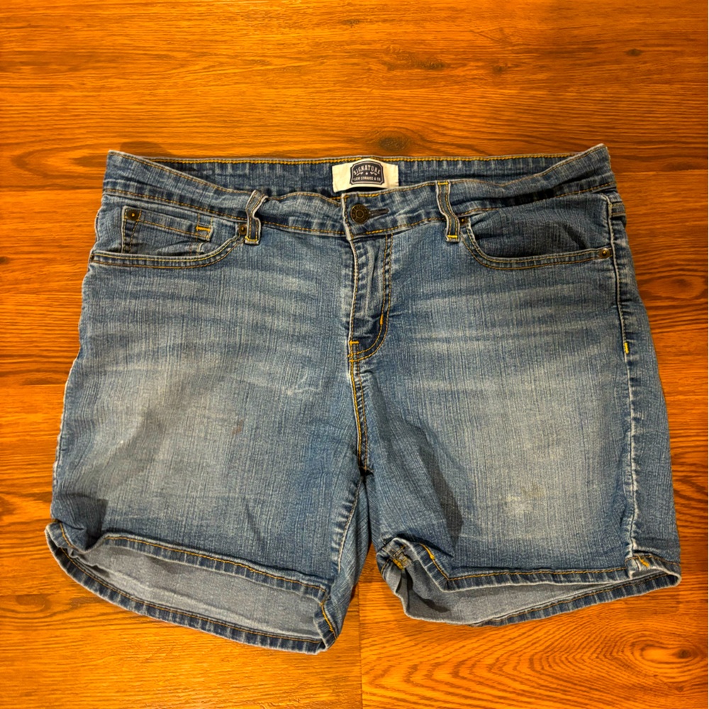 Levi Strauss Signature Jean Shorts